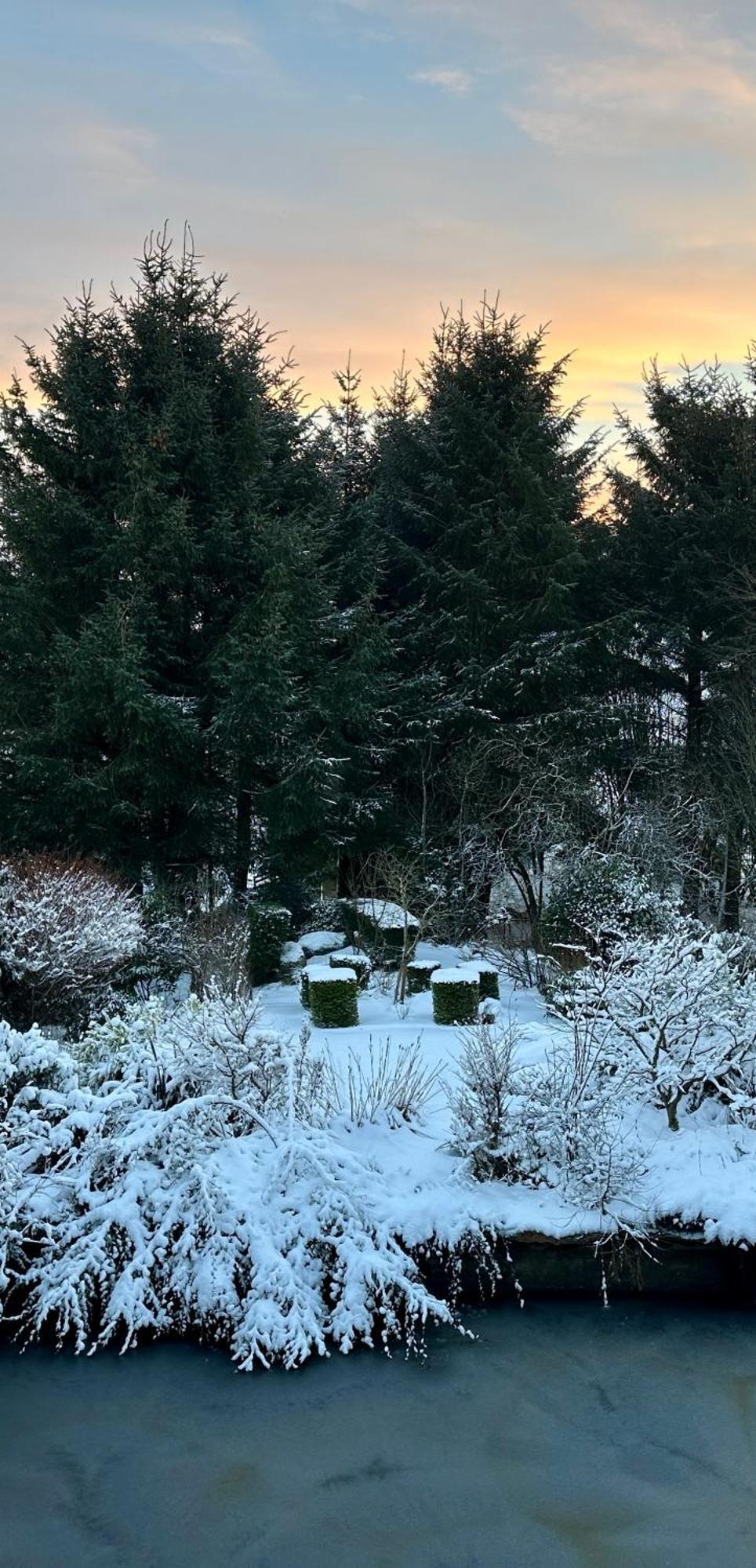 Awakening Alchemy Retreat Centre Panzió Inverurie Kültér fotó